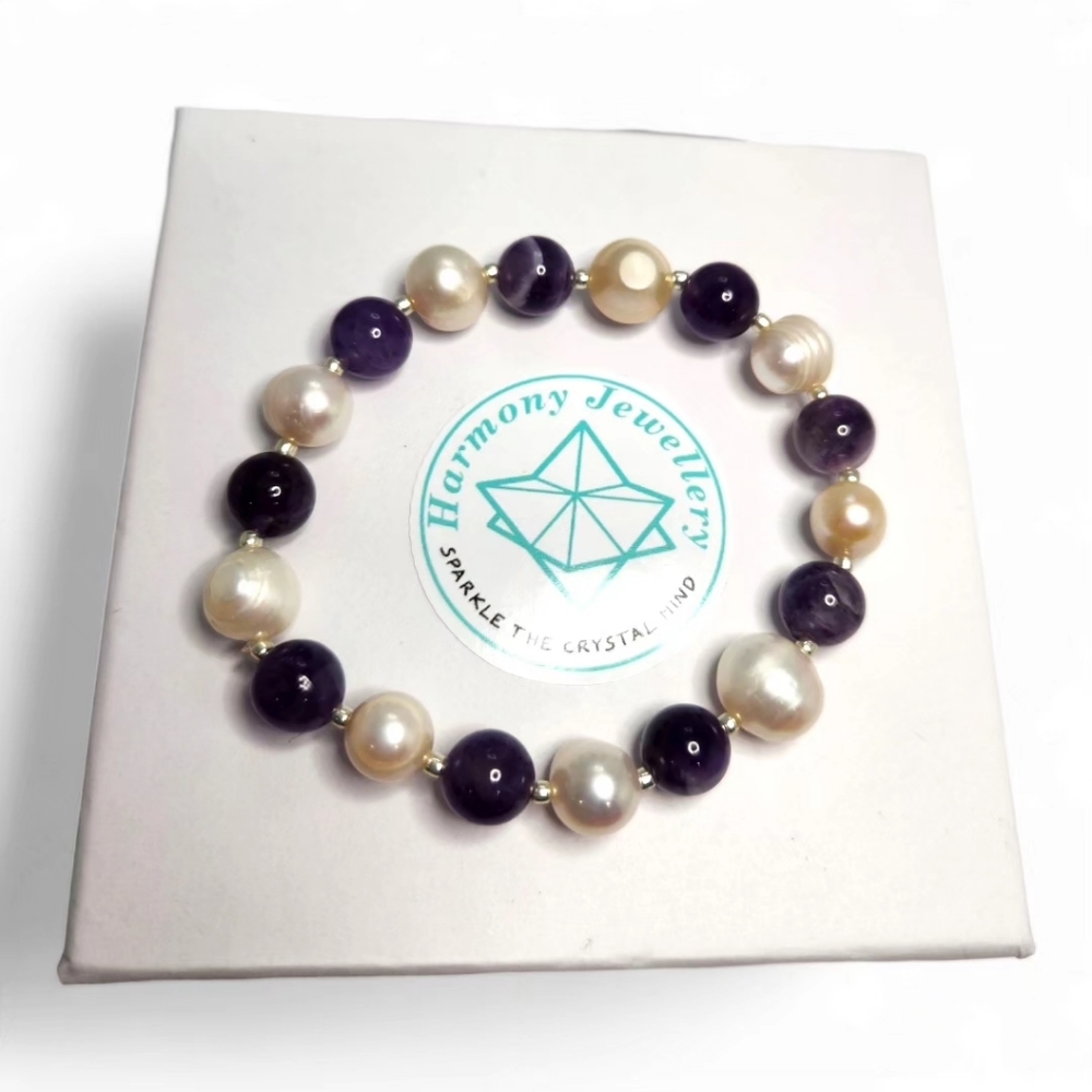 8 mm Amethyst and Freshwater Pearl bracelet